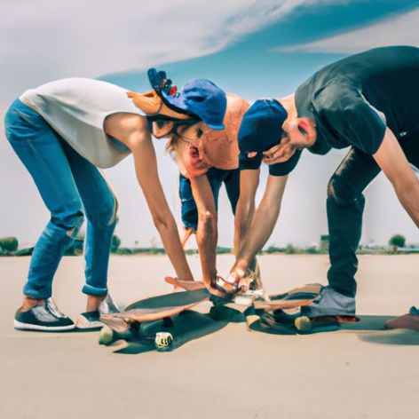 Pelatih Dan Instruktur Menyelesaikan Longboard Untuk Skateboard Cruiser Skateboarding