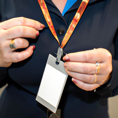 Produttore di porta badge da lavoro personalizzato DAQIDO per personale dipendente da lavoro d'ufficio appeso regalo porta carte d'identità