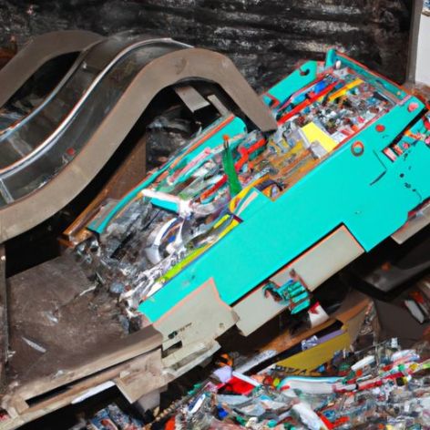 Scheiding productielijn afvalcircuit om borden met elektronische chips en andere elementen te krijgen Sorteerapparatuur E schroot